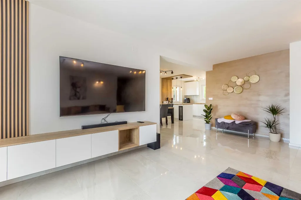 4-Bedroom Villa with Heated Pool in Krk