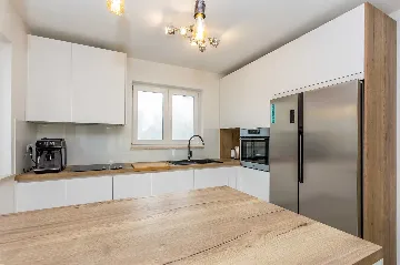 4-Bedroom Villa with Heated Pool in Krk