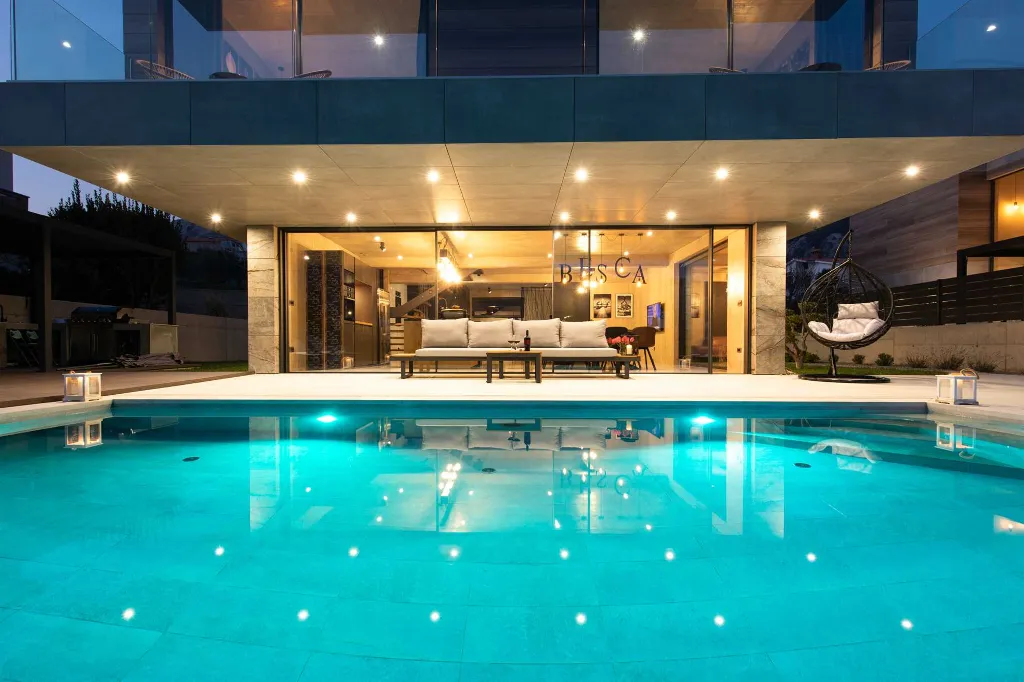 4-Bedroom Villa in Baška with Sauna & Jacuzzi