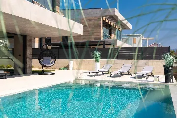 4-Bedroom Villa in Baška with Sauna & Jacuzzi