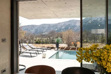 4-Bedroom Villa in Baška with Sauna & Jacuzzi