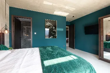 4-Bedroom Villa in Baška with Sauna & Jacuzzi