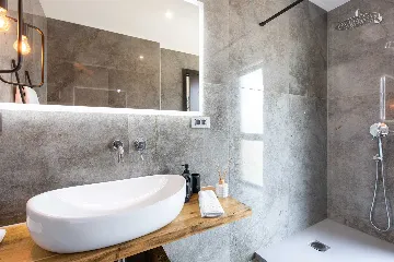 4-Bedroom Villa in Baška with Sauna & Jacuzzi