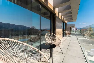 4-Bedroom Villa in Baška with Sauna & Jacuzzi