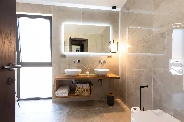 4-Bedroom Villa in Baška with Sauna & Jacuzzi
