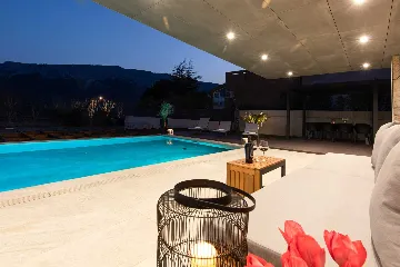 4-Bedroom Villa in Baška with Sauna & Jacuzzi