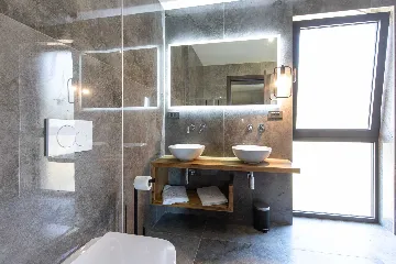 4-Bedroom Villa with Sauna & Jacuzzi in Baška