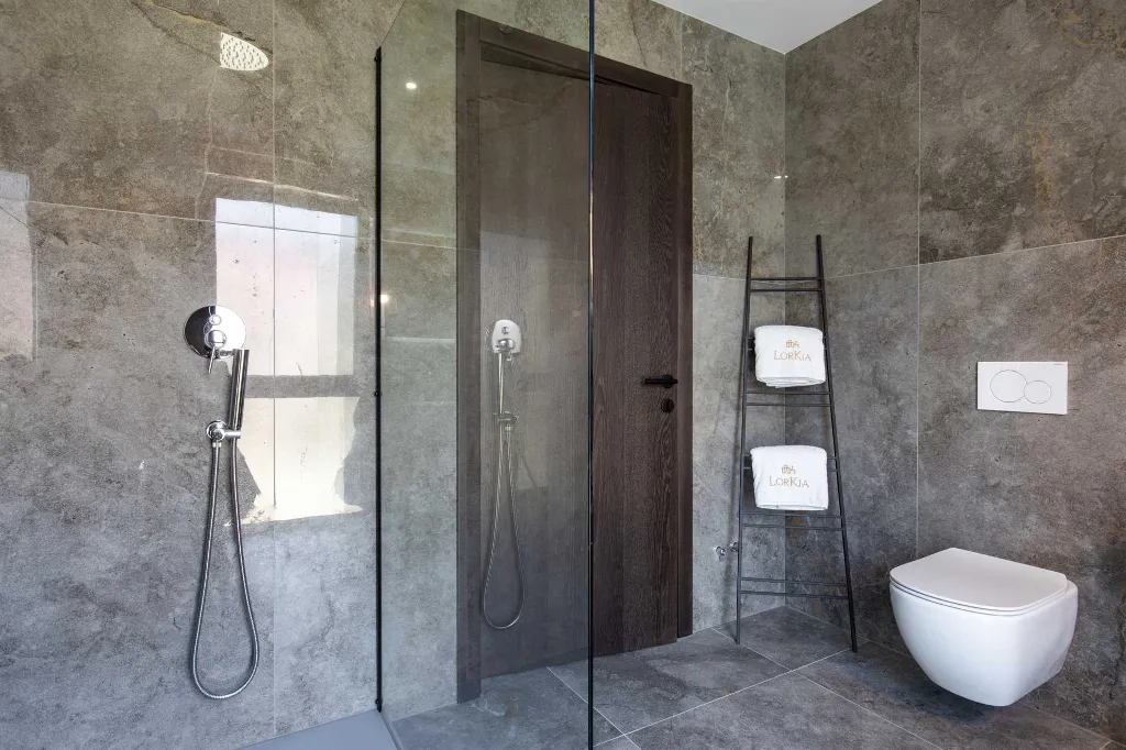 4-Bedroom Villa with Sauna & Jacuzzi in Baška