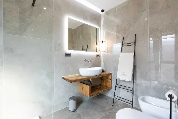 4-Bedroom Villa with Sauna & Jacuzzi in Baška