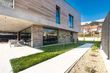 4-Bedroom Villa with Sauna & Jacuzzi in Baška