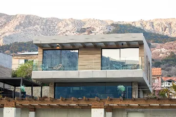 4-Bedroom Villa with Sauna & Jacuzzi in Baška