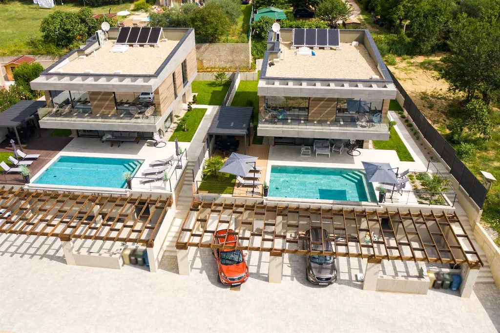 4-Bedroom Villa with Sauna & Jacuzzi in Baška