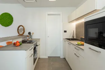 Krk 3-Bedroom Apartment with Jacuzzi and Terraces