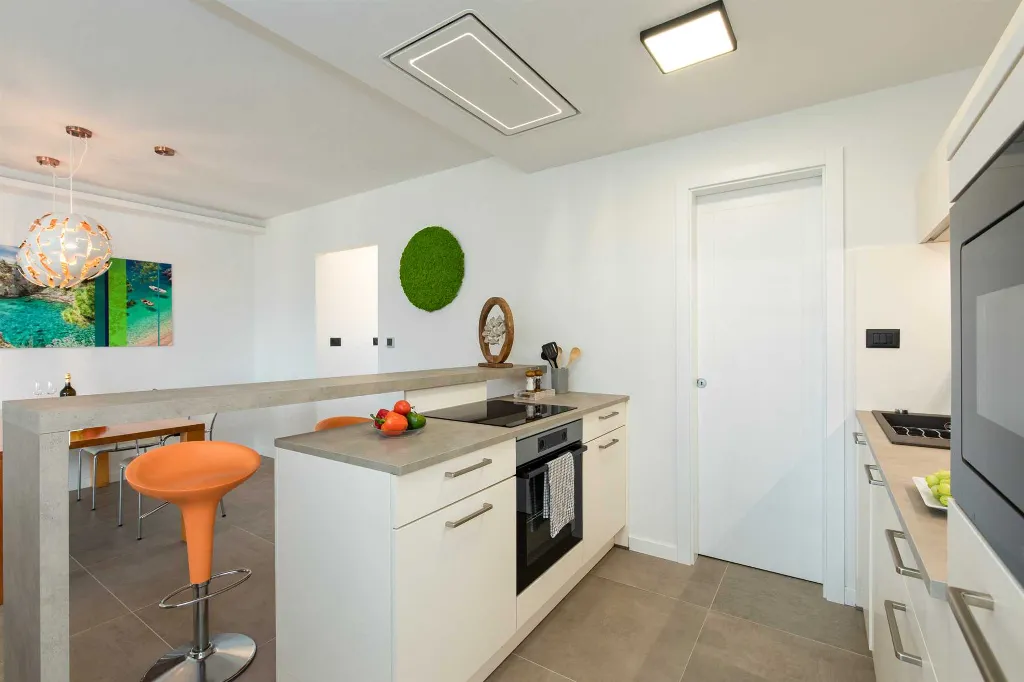 Krk 3-Bedroom Apartment with Jacuzzi and Terraces