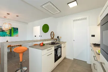 Krk 3-Bedroom Apartment with Jacuzzi and Terraces