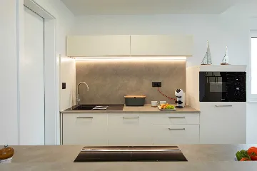 Krk 3-Bedroom Apartment with Jacuzzi and Terraces