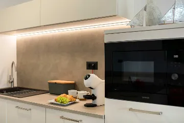 Krk 3-Bedroom Apartment with Jacuzzi and Terraces