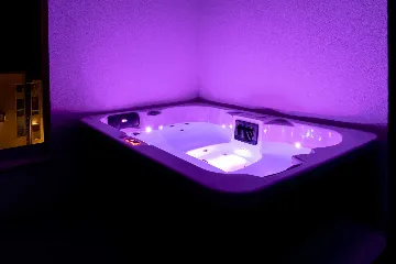 Krk 3-Bedroom Apartment with Jacuzzi and Terraces