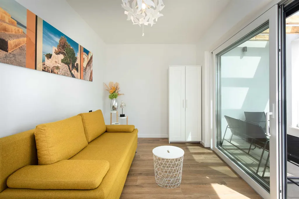 Krk 3-Bedroom Apartment with Jacuzzi and Terraces