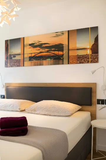 Krk 3-Bedroom Apartment with Jacuzzi and Terraces