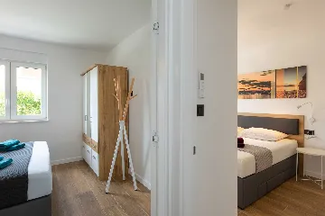 Krk 3-Bedroom Apartment with Jacuzzi and Terraces