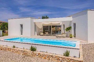 Modern Villa in Linardići with Private Pool
