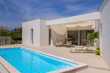 Modern Villa in Linardići with Private Pool