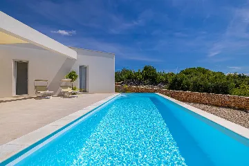Modern Villa in Linardići with Private Pool