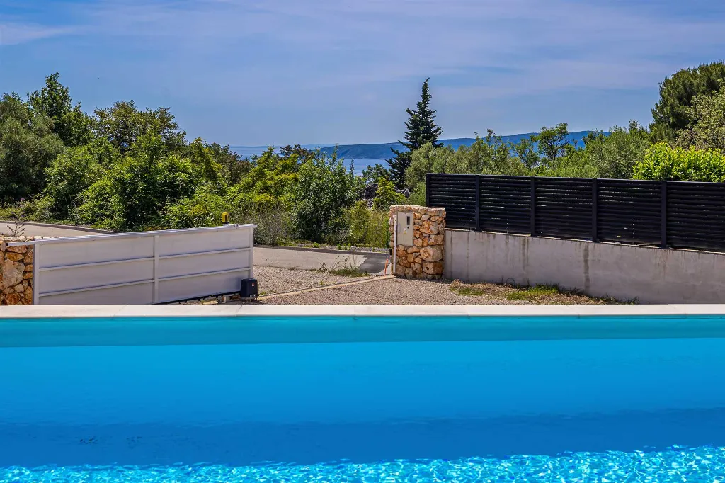 Modern Villa in Linardići with Private Pool