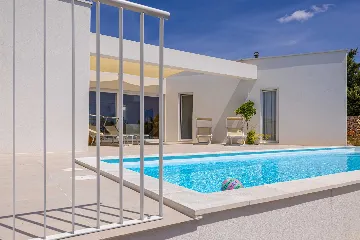 Modern Villa in Linardići with Private Pool