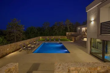 Vrh Luxury Villa for 12 with Heated Pool & Sauna