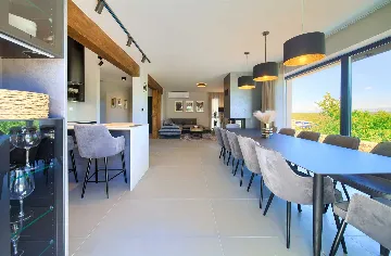 Vrh Luxury Villa for 12 with Heated Pool & Sauna