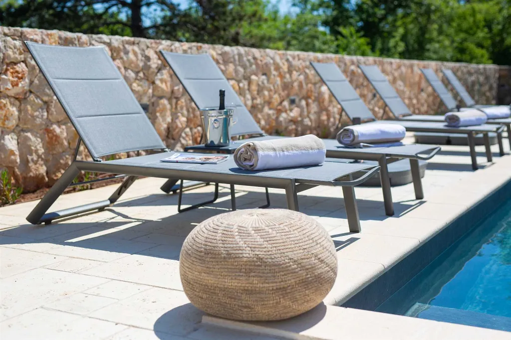 Vrh Luxury Villa for 12 with Heated Pool & Sauna