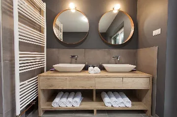 Villa in Kras with Private Pool for 11 Guests