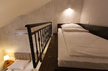 Villa in Kras with Private Pool for 11 Guests