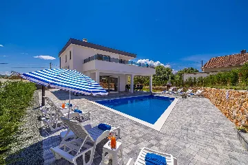 4-Bedroom Villa with Private Pool in Žgaljići