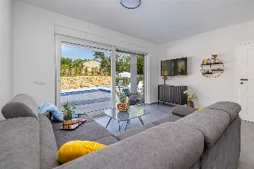 4-Bedroom Villa with Private Pool in Žgaljići