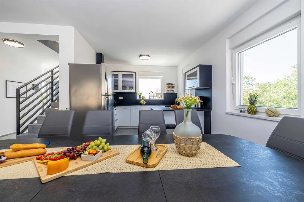 4-Bedroom Villa with Private Pool in Žgaljići