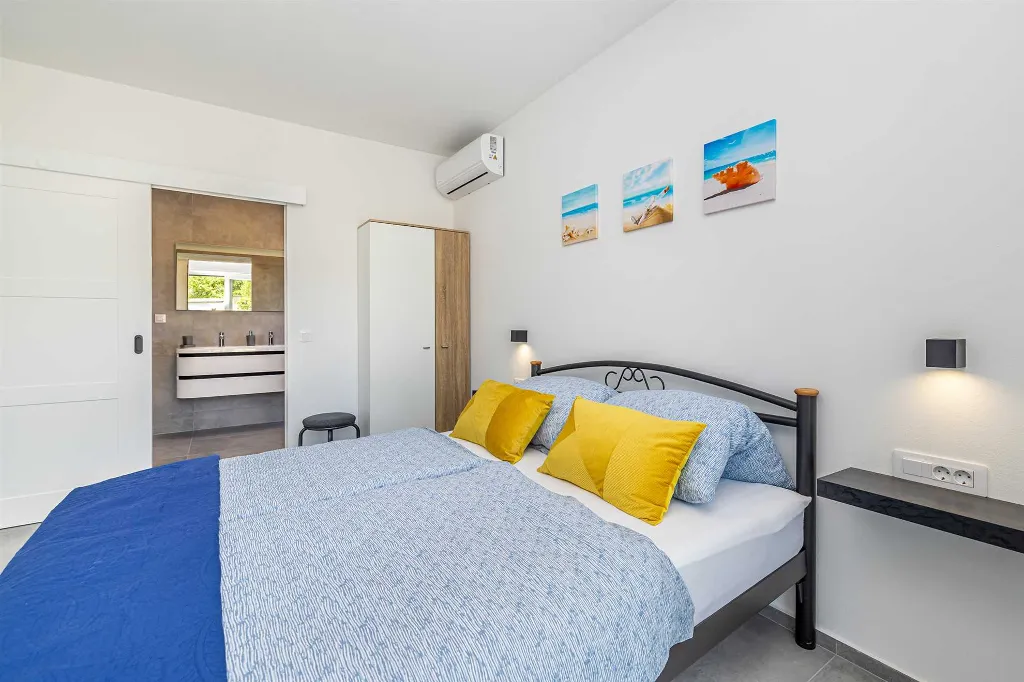 4-Bedroom Villa with Private Pool in Žgaljići