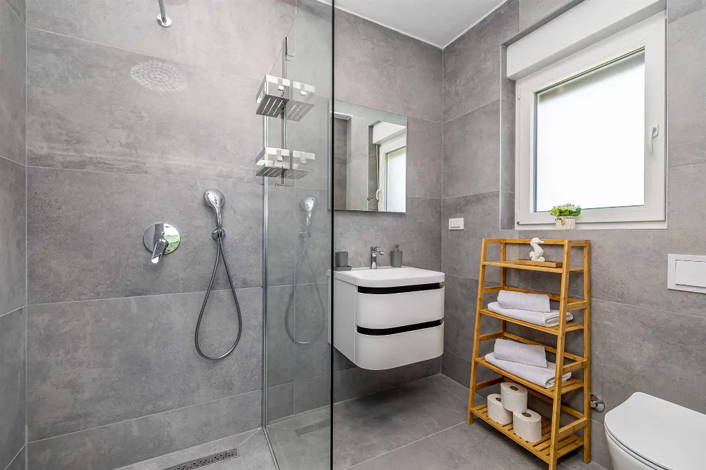 4-Bedroom Villa with Private Pool in Žgaljići