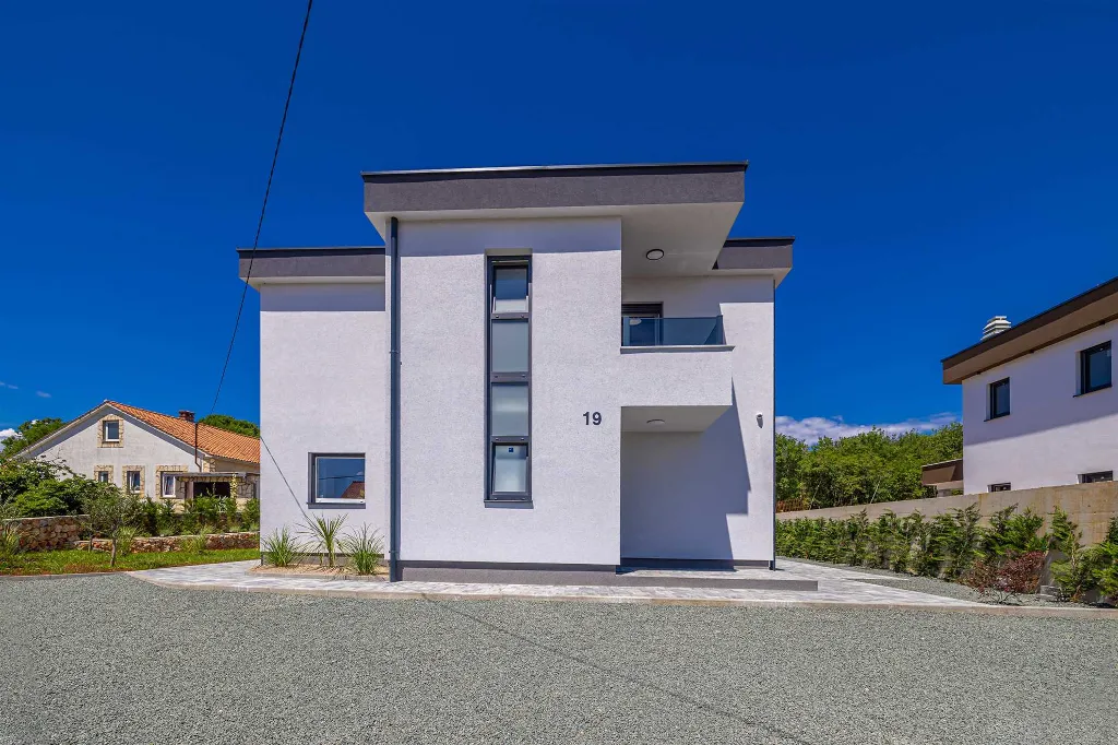 4-Bedroom Villa with Private Pool in Žgaljići