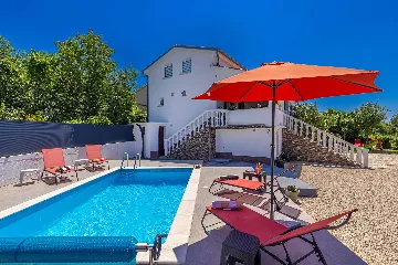 House in Kras for up to 5 with Private Pool