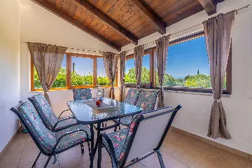 House in Kras for up to 5 with Private Pool