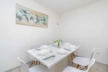 House in Kras for up to 5 with Private Pool