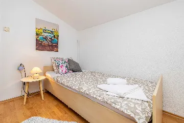 House in Kras for up to 5 with Private Pool