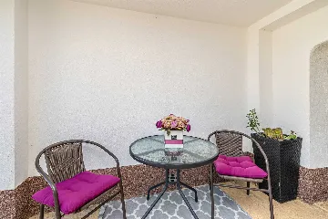 House in Kras for up to 5 with Private Pool