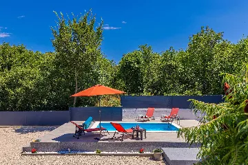 House in Kras for up to 5 with Private Pool