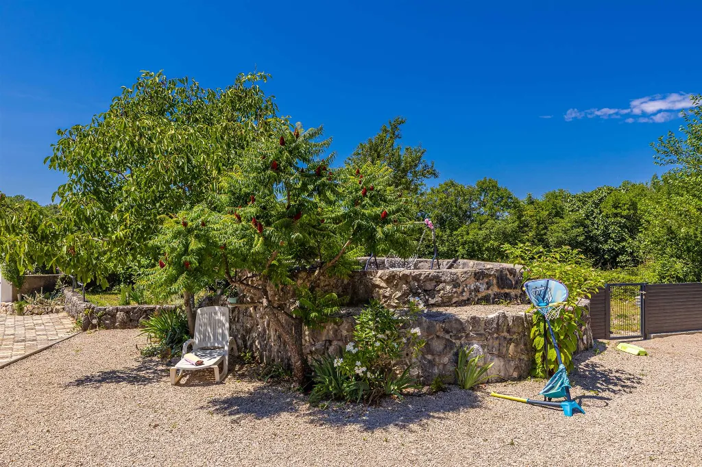 House in Kras for up to 5 with Private Pool