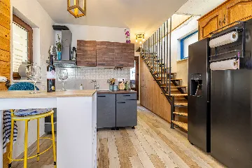 Seafront House for 2 Guests in Omišalj