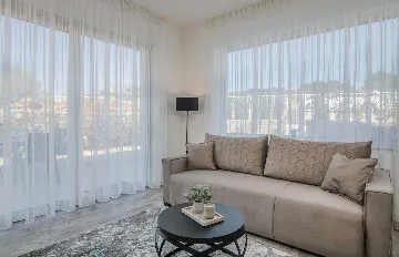 Holiday House in Krk for Up to 8 Guests